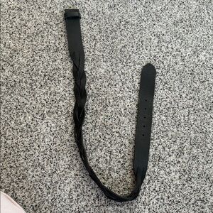 Woven Black Leather Women’s Belt